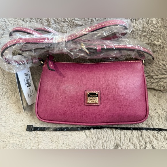 NWT Dooney and Bourke Lexi crossbody in Violet - Picture 1 of 7